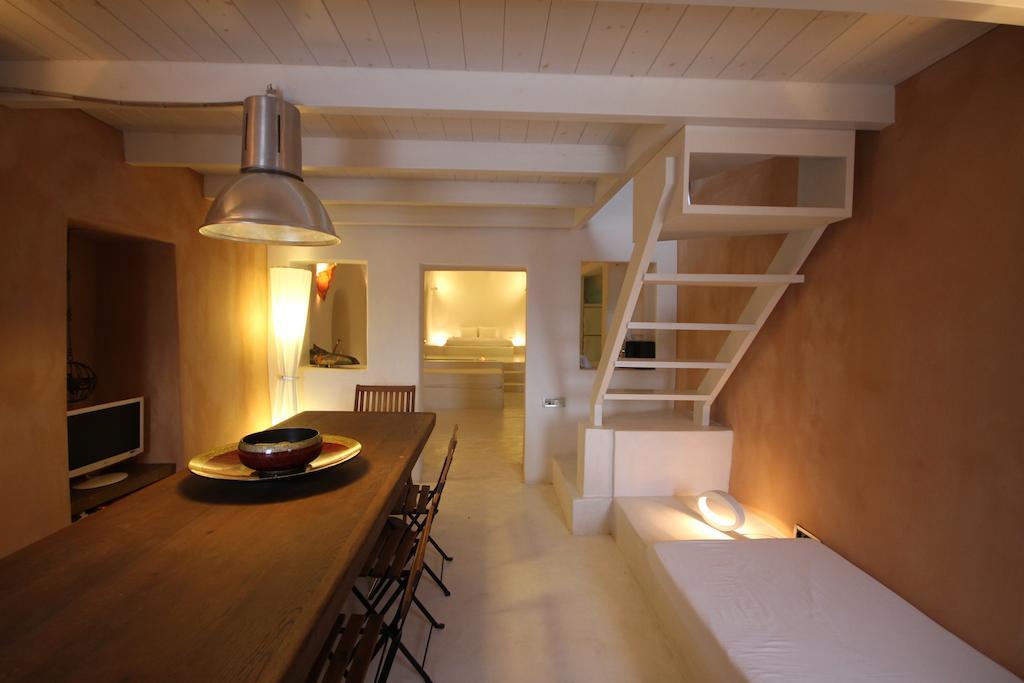 Lydia Cavehouse Villa Oia  Room photo